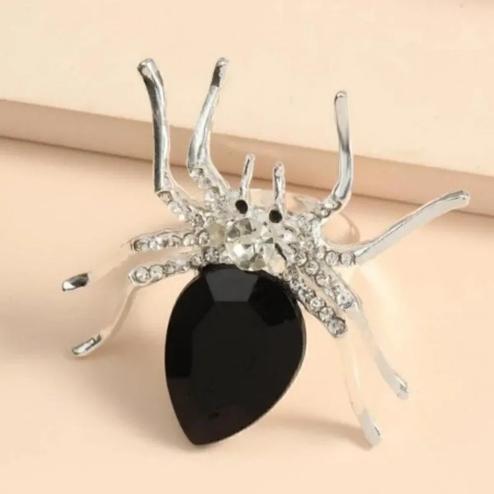 BLACK CRYSTAL INLAID DIAMOND SPIDER RING
